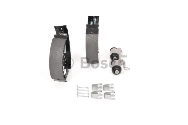 Bromsbackar, sats, Bakaxel Bosch KIT SUPERPRO 0 204 114 591 BOSCH