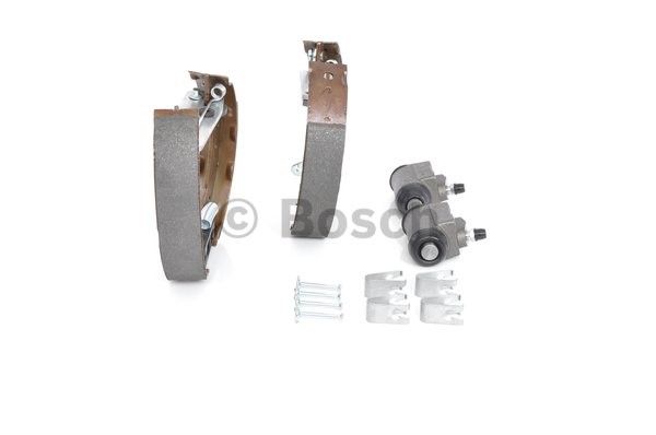 Bromsbackar, sats, Bakaxel Bosch KIT SUPERPRO 0 204 114 600 BOSCH Bromsbackar, sats, Bakaxel Bosch KIT SUPERPRO 0 204 114 600 BOSCH