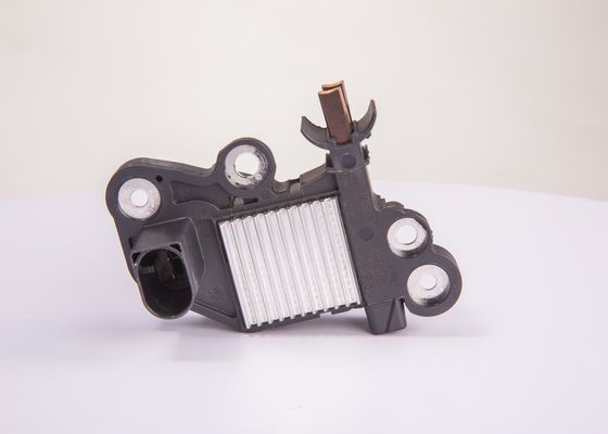 Generatorregulator 90A Bosch 0 272 220 731 BOSCH