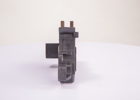 Generatorregulator 90A Bosch 0 272 220 731 BOSCH Generatorregulator 90A Bosch 0 272 220 731 BOSCH