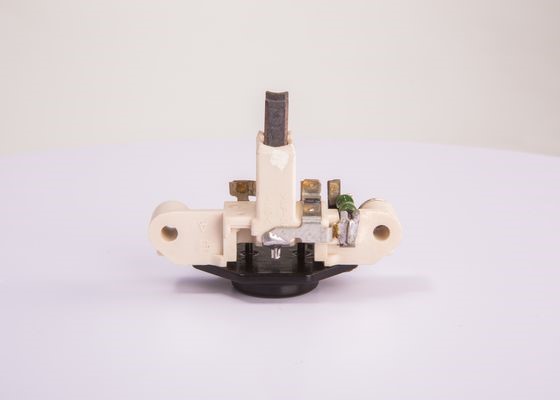 Generatorregulator 14,5V 90A Bosch 1 197 311 213 BOSCH Generatorregulator 14,5V 90A Bosch 1 197 311 213 BOSCH