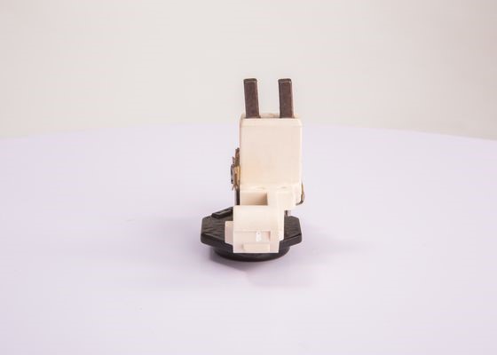 Generatorregulator 14,5V 90A Bosch 1 197 311 213 BOSCH Generatorregulator 14,5V 90A Bosch 1 197 311 213 BOSCH