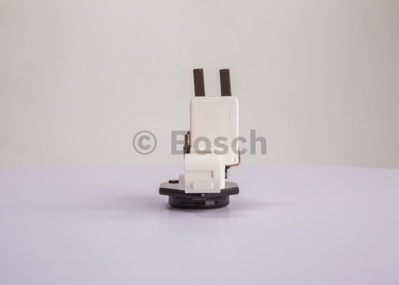 Generatorregulator 14,3V 120A Bosch 1 197 311 242 BOSCH Generatorregulator 14,3V 120A Bosch 1 197 311 242 BOSCH