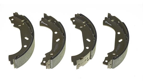 Bromsbackar, sats, Bakaxel BREMBO