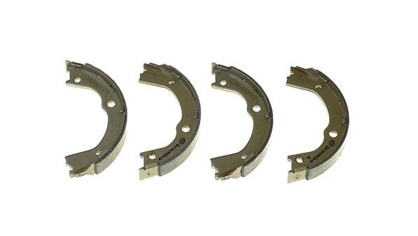 Bromsbackar, sats, parkeringsbroms, Bakaxel Brembo S 30 526 BREMBO