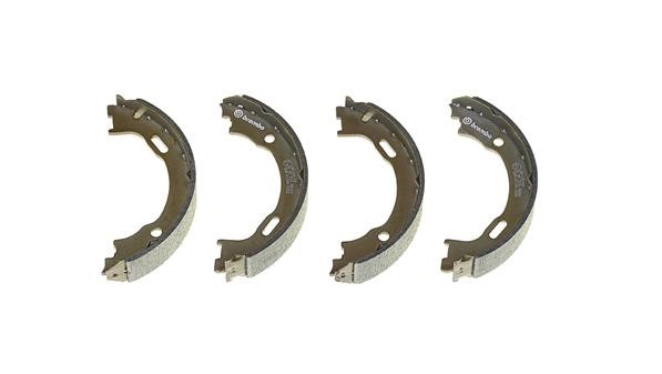 Bromsbackar, sats, parkeringsbroms, Bakaxel BREMBO