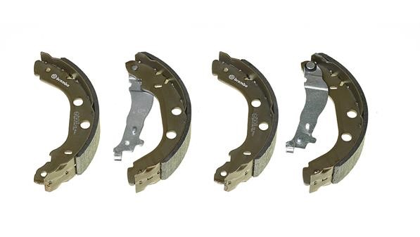 Bromsbackar, sats, Bakaxel BREMBO