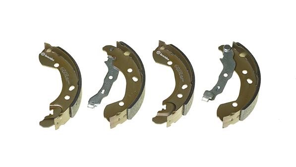 Bromsbackar, sats, Bakaxel BREMBO