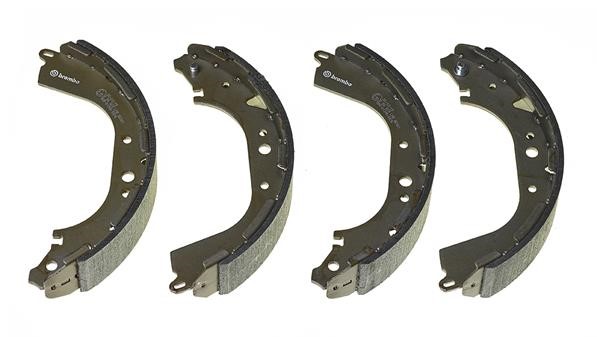 Bromsbackar, sats, Bakaxel BREMBO
