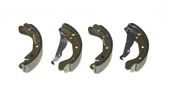 Bromsbackar, sats, Bakaxel BREMBO