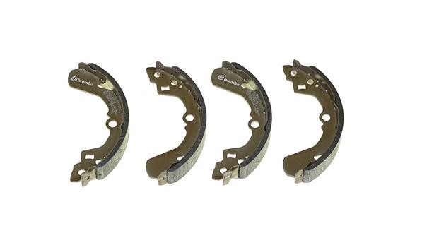 Bromsbackar, sats, Bakaxel BREMBO