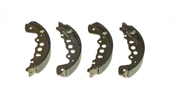Bromsbackar, sats, Bakaxel BREMBO