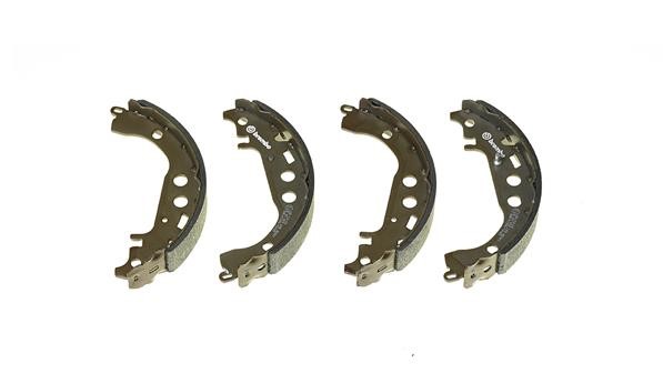 Bromsbackar, sats, Bakaxel BREMBO