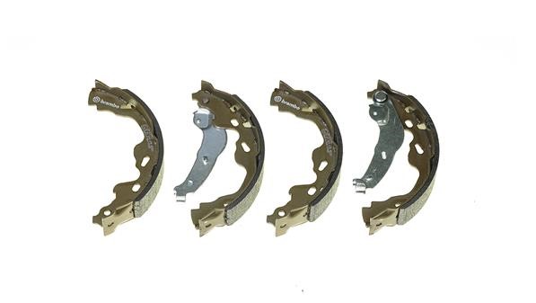 Bromsbackar, sats, Bakaxel BREMBO