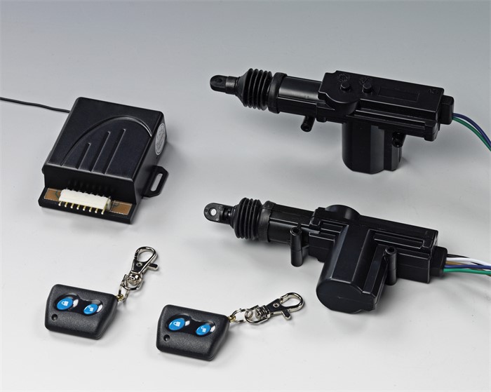 2-dörrars Cdl, Universal AutoStyle