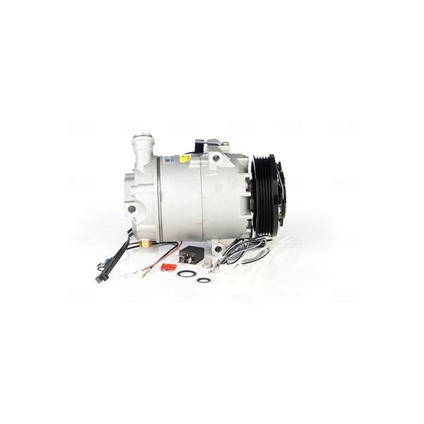 Kompressor, klimatanläggning Nissens 89215 NISSENS