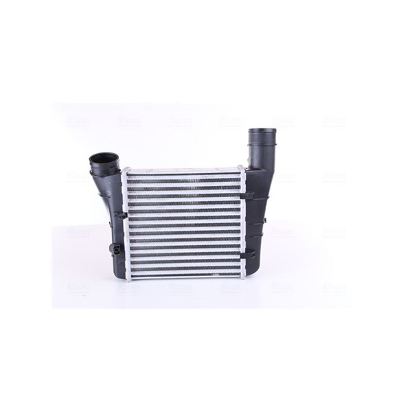 Intercooler, Vänster Nissens 96549 NISSENS