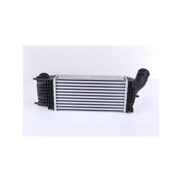 Intercooler Nissens 96599 NISSENS Intercooler Nissens 96599 NISSENS