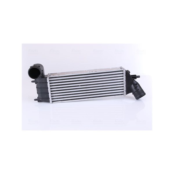 Intercooler Nissens 96766 NISSENS