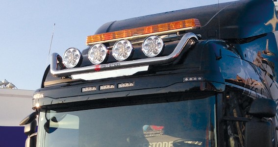 Extraljus	sala 7", Universal Strands lighting division 270914 Strands Lighting Division