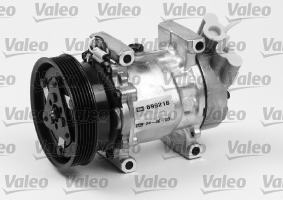 Kompressor, klimatanläggning 12V Valeo 699218 VALEO