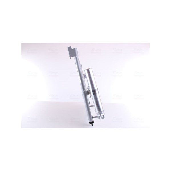 Kondensor, klimatanläggning Nissens 940165 NISSENS