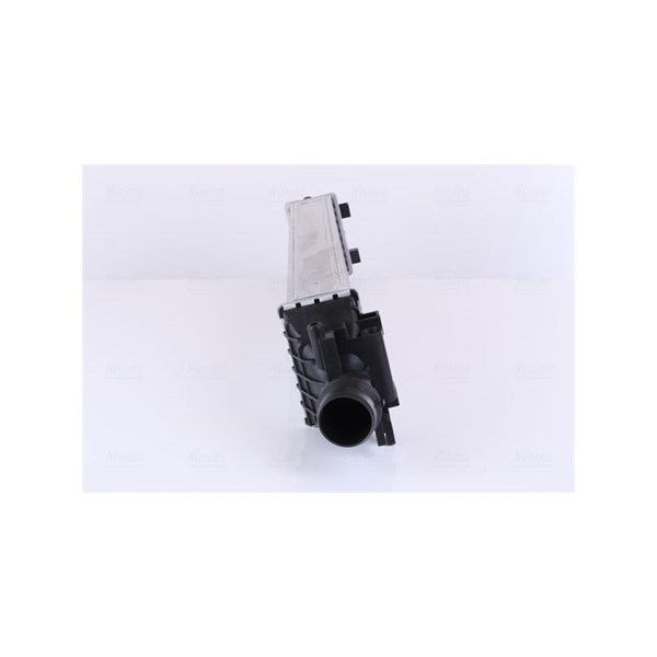 Intercooler Nissens 96375 NISSENS Intercooler Nissens 96375 NISSENS