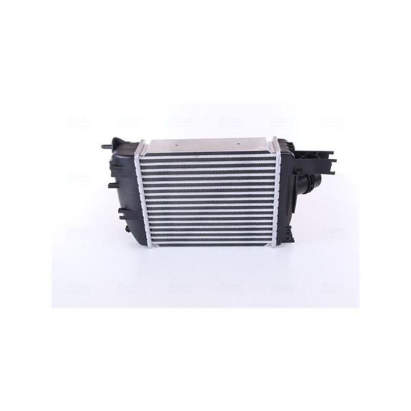 Intercooler, Höger, Vänster Nissens 96529 NISSENS Intercooler, Höger, Vänster Nissens 96529 NISSENS