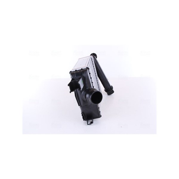 Intercooler, Höger, Vänster Nissens 96529 NISSENS