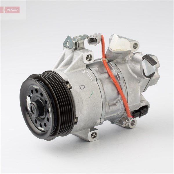 Kompressor, klimatanläggning Denso DCP50240 DENSO