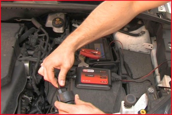 Batteriladdare, Universal Ks tools 550.1730 KS TOOLS