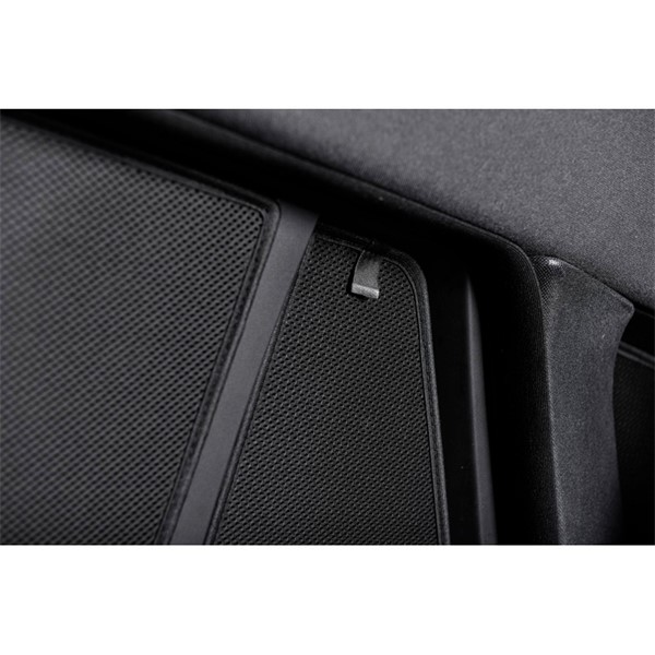 Solskydd, Bak Car shades PV LRVEL5A Car Shades