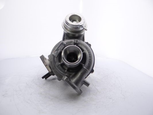 Turbo Garrett 807068-5002S GARRETT Turbo Garrett 807068-5002S GARRETT