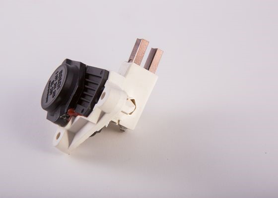 Generatorregulator 28V 90A Bosch 1 197 311 315 BOSCH Generatorregulator 28V 90A Bosch 1 197 311 315 BOSCH