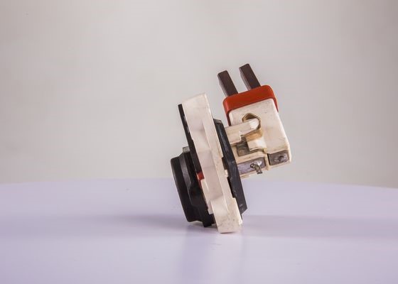 Generatorregulator 140A Bosch 2 127 311 001 BOSCH Generatorregulator 140A Bosch 2 127 311 001 BOSCH