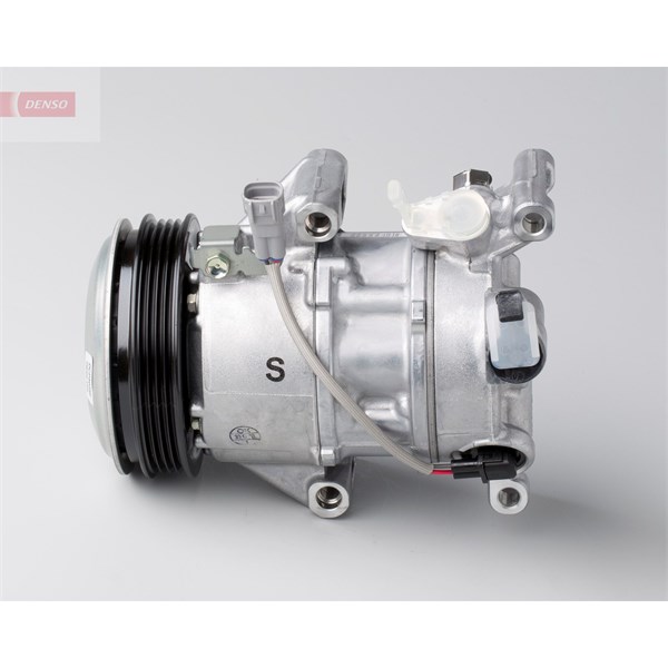 Kompressor, klimatanläggning Denso DCP50250 DENSO