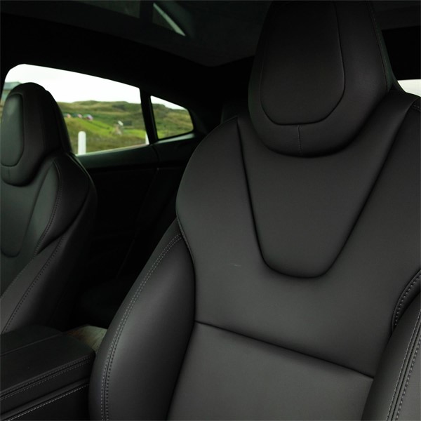 Car Gods Leather Reviver 0.5 L, Universal CarGods Car Gods Leather Reviver 0.5 L, Universal CarGods