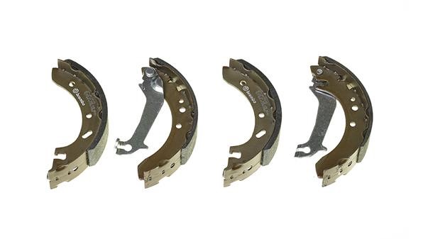 Bromsbackar, sats, Bakaxel Brembo S 24 526 BREMBO