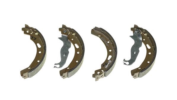 Bromsbackar, sats, Bakaxel BREMBO