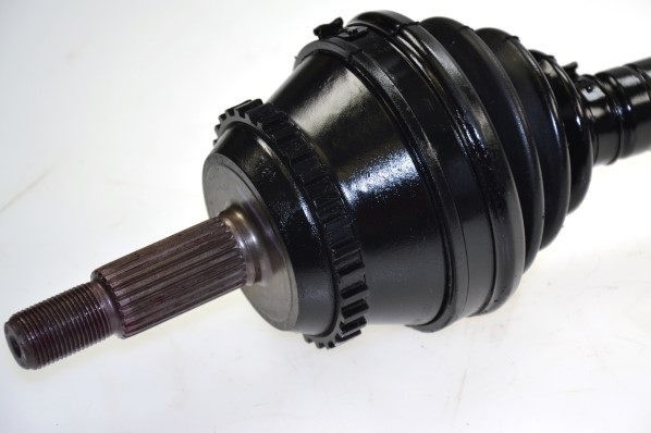 Drivaxel Renault Safrane II, framaxel höger Löbro 303075 LÖBRO Drivaxel Renault Safrane II, framaxel höger Löbro 303075 LÖBRO