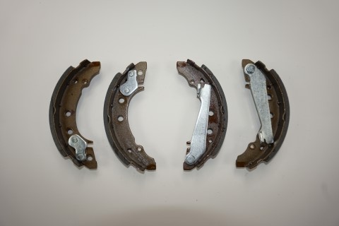 Bromsbackar, sats, Bakaxel Superkit