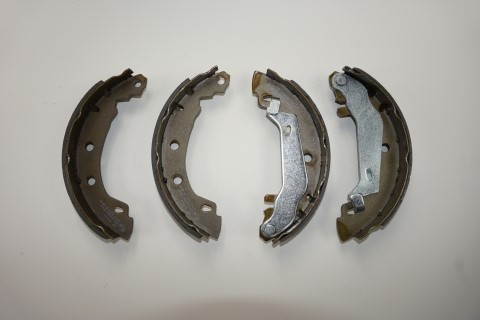 Bromsbackar, sats, Bakaxel Superkit