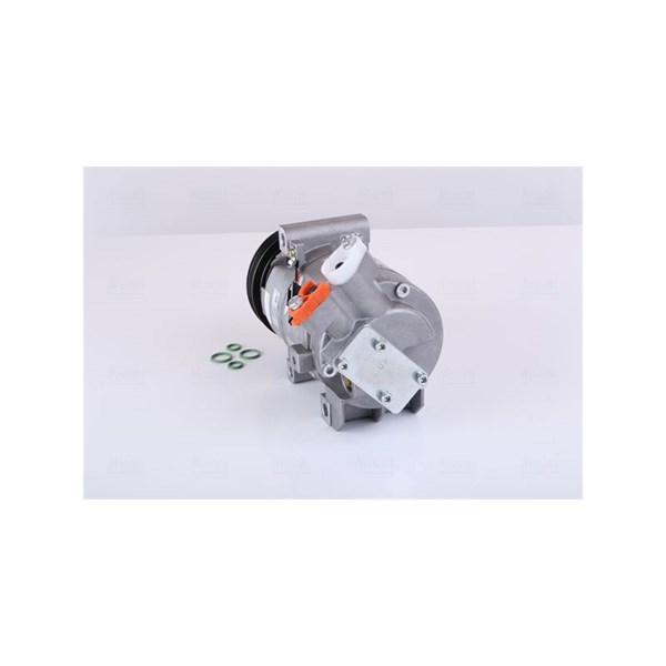 Kompressor, klimatanläggning 12V Nissens ** first fit ** 890088 NISSENS