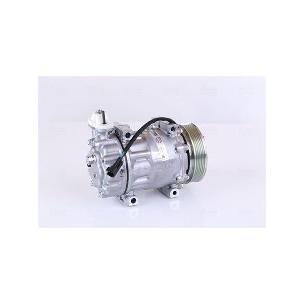 Kompressor, klimatanläggning 12V Nissens ** first fit ** 890699 NISSENS