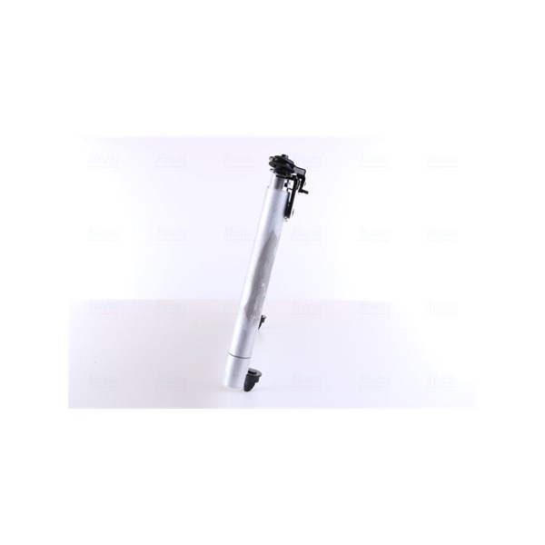 Kondensor, klimatanläggning Nissens 940399 NISSENS