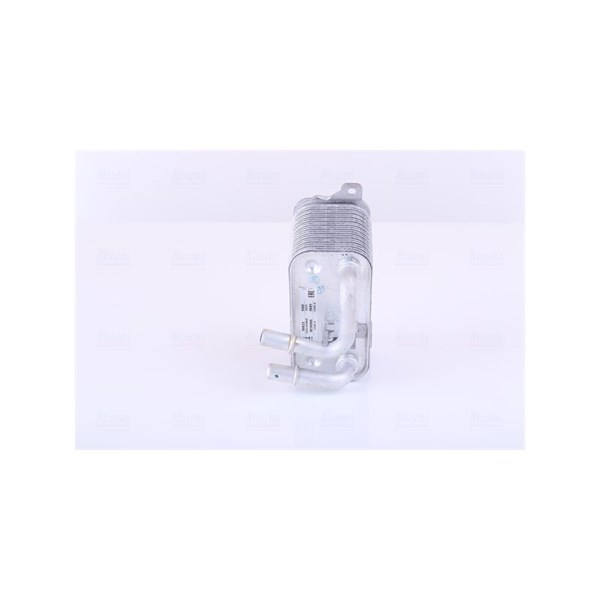 Oljekylare, automatisk transmission Nissens 90833 NISSENS