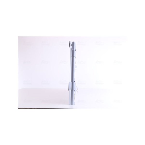 Kondensor, klimatanläggning Nissens 940752 NISSENS