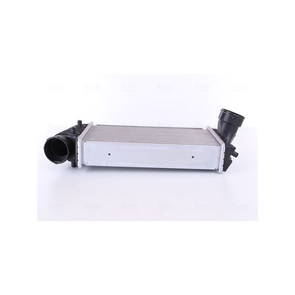 Intercooler, Höger Nissens 96175 NISSENS Intercooler, Höger Nissens 96175 NISSENS