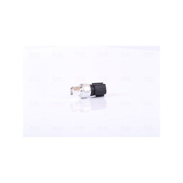 Tryckswitch, klimatanläggning 12V Nissens 301003 NISSENS