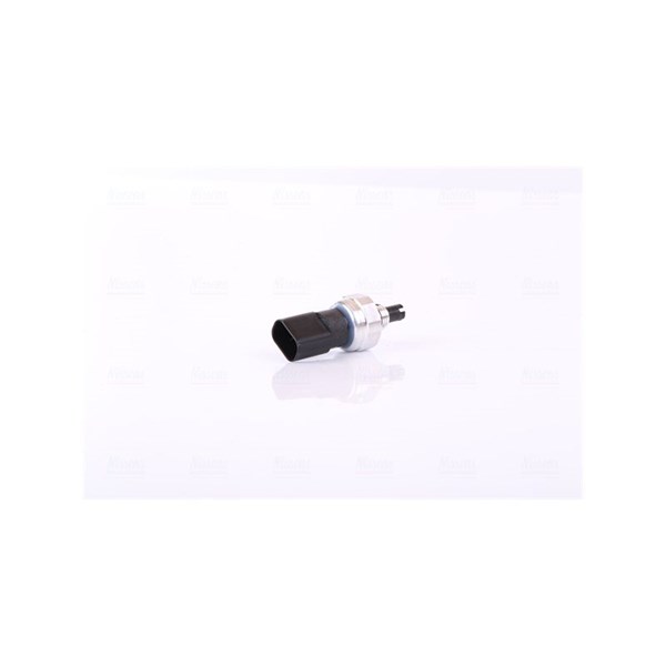Tryckswitch, klimatanläggning 12V Nissens 301080 NISSENS
